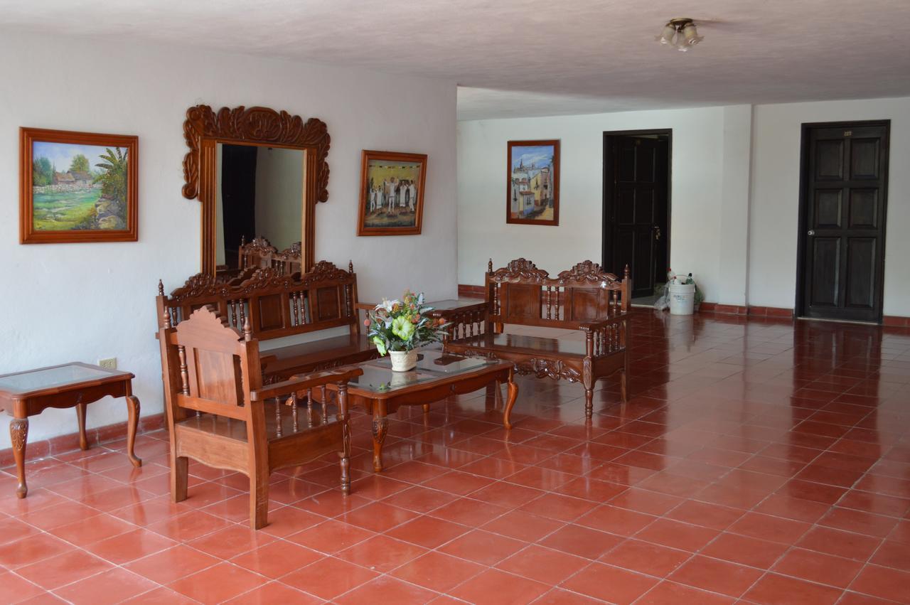 Hotel San Clemente Valladolid  Ngoại thất bức ảnh